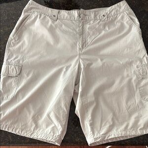 Caribbean Joe Cargo Shorts - Ladies size 12